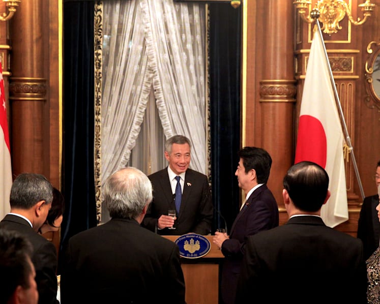 Asia-Pacific must not turn inwards, says PM Lee