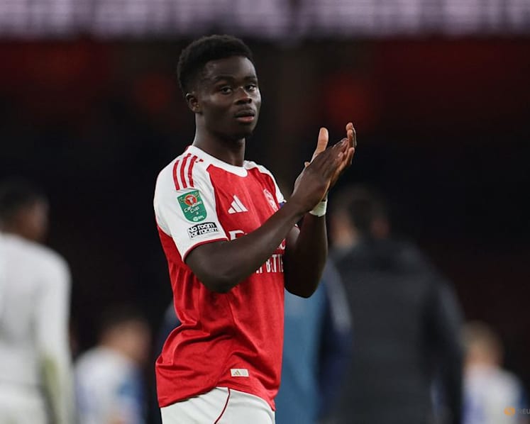 Arsenal visit Burnley with early momentum in Premier League title race