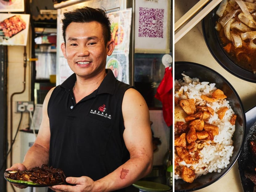 Melaka-Born Hawker Sells Herbal “Hakka-Style” Kway Chap & Shiok Pork Lard Rice With Egg
