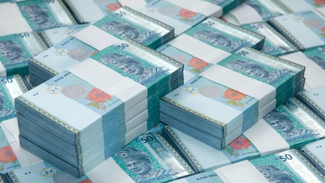 女儿选号他跟着买 马国男子赢1273万令吉头奖