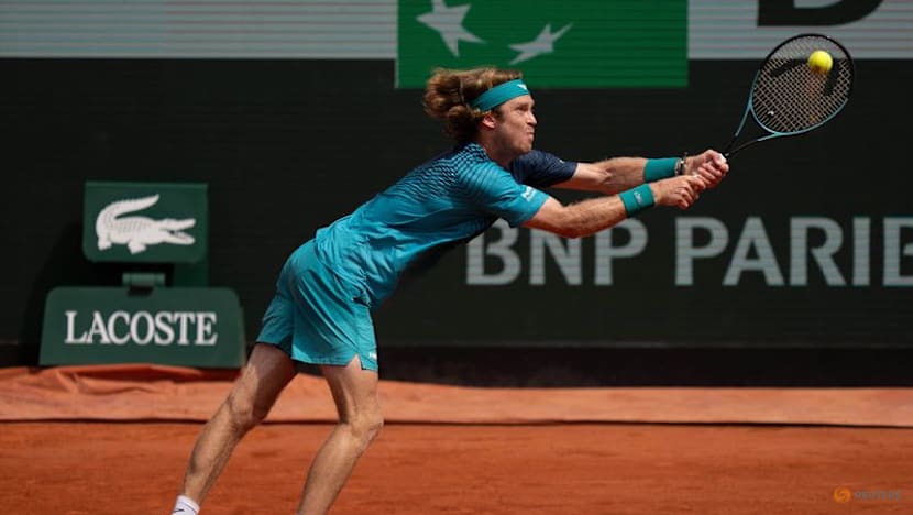 Rublev's red mane grows on fans as results shift perception