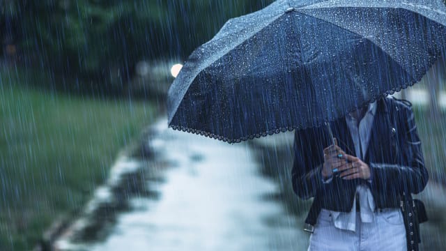 10月份下来两周将迎来更多雨水 或有助降低气温