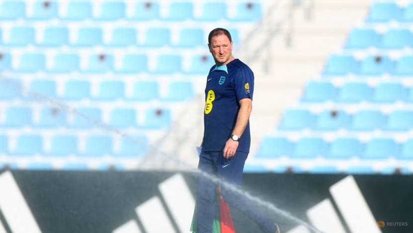 Yokohama F Marinos fire Holland as Shimizu loss sends club in relegation zone