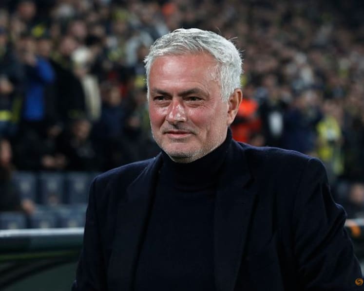 Benfica to hire Mourinho as new manager, Portuguese TV station RTP reports