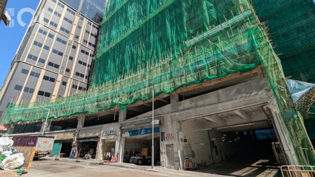 四中国大陆人在香港遇袭 港警捕两人12人被追缉
