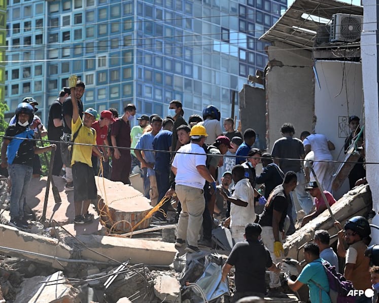 Major quake rocks Colombia and neighbours, 18 confirmed dead Major quake rocks Colombia and neighbours, 18 confirmed dead