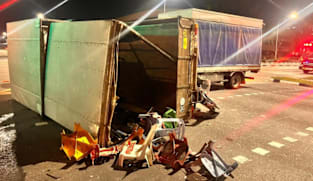 Lorry driver arrested after running red light, colliding with another lorry and injuring 21 people 
