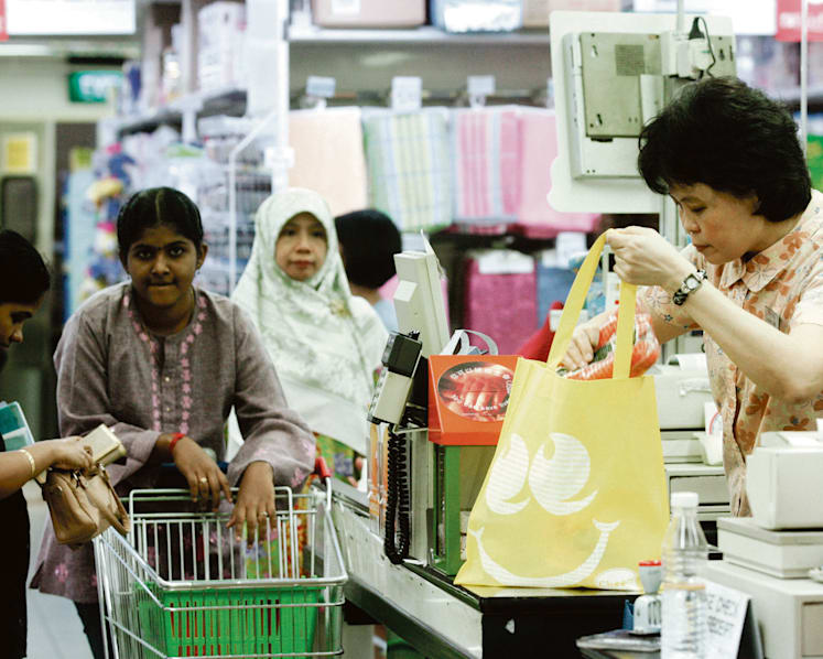 Lukewarm response from retailers to support BYO campaign