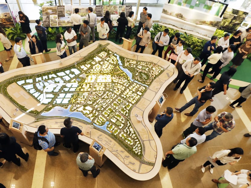 Visitors to the HDB Hub looking at a model of the Tengah masterplan at the launch of a public exhibition to showcase the key planning concepts for Tengah, on Sep 9, 2016. Visitors to the HDB Hub looking at a model of the Tengah masterplan at the launch of a public exhibition to showcase the key planning concepts for Tengah, on Sep 9, 2016.