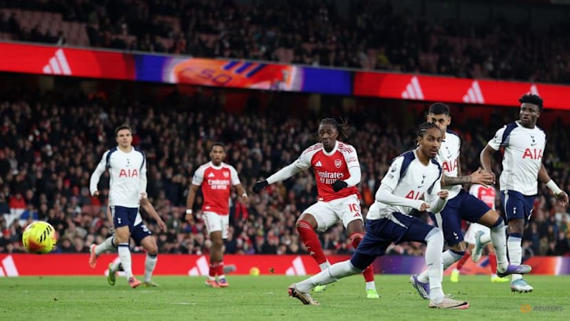 Eze's derby hat-trick sends Arsenal six points clear