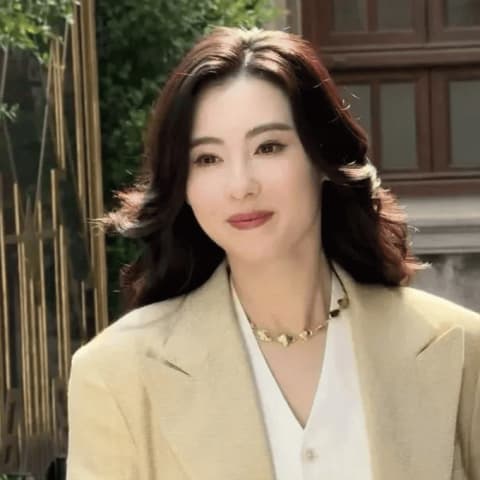 张柏芝送出奢华抢眼项链!粉丝惊叹受宠若惊,揭秘独特魅力