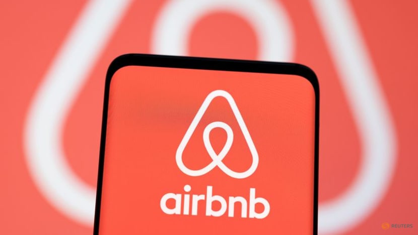 Airbnb flags slowing US travel demand as revenue forecast disappoints