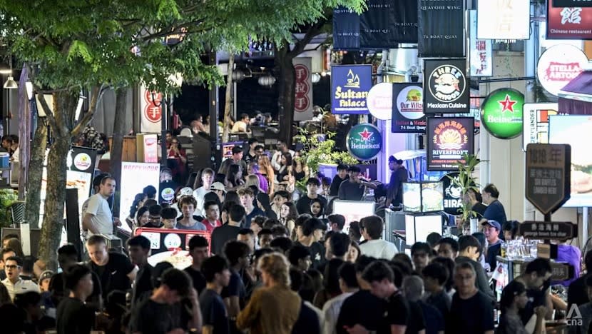 Khidmat pengangkutan awam SG diusul agar dilanjutkan hingga lewat malam