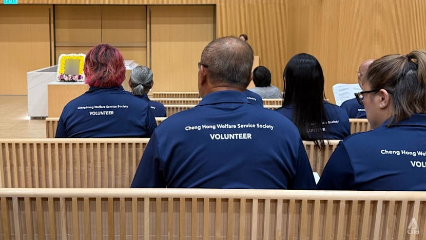 Dignity in death: The strangers who accompany seniors on their final journey Dignity in death: The strangers who accompany seniors on their final journey
