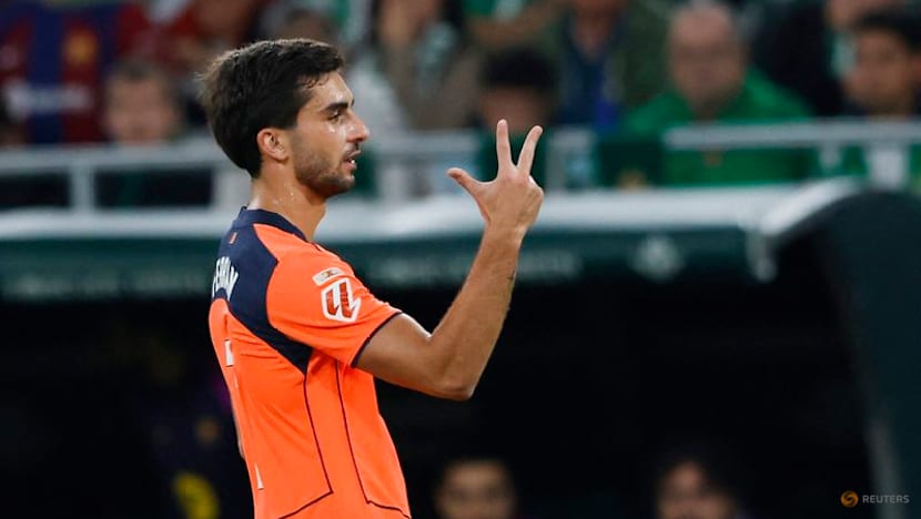 Torres bags hat-trick as Barcelona batter Betis 5-3