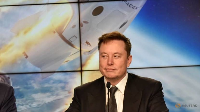 Commentary: Elon Musk gambles big on bitcoin to keep Tesla going strong
