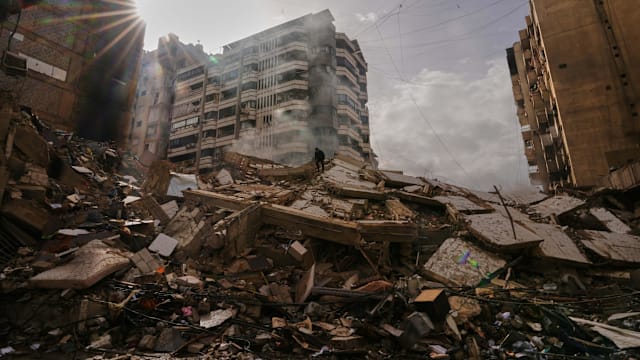 黎巴嫩近7万孕妇陷风险 国际关怀组织：有人被迫车内分娩