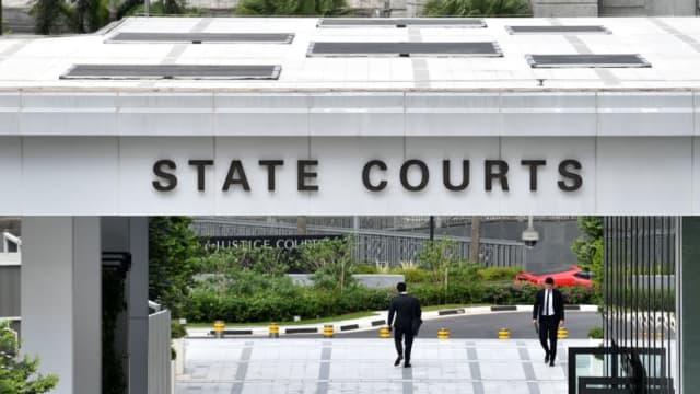 闯女厕偷窥女子如厕 印度客工判监四周