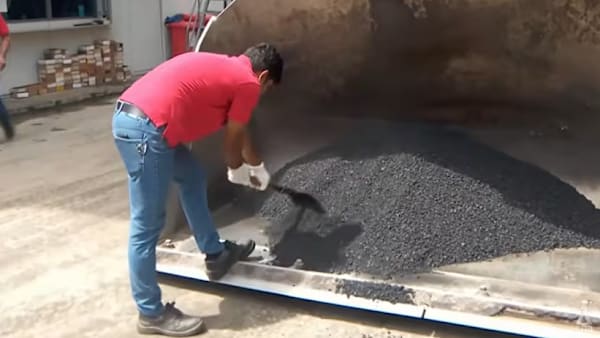 Syarikat binaan SG berdepan isu kelengahan projek, kenaikan kos akibat kekurangan bitumen