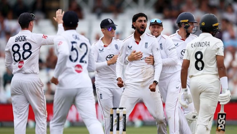 Ravindra and Mitchell build up New Zealand's lead