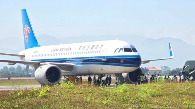 中泰缅跨境合作打击电诈 中国包机接回1208名涉案中国人