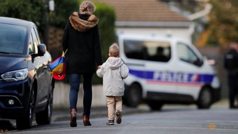 French police quiz child apologists of teacher's beheading