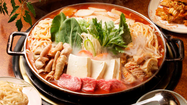 付两人份也不行 韩火锅店拒单身女一人用餐