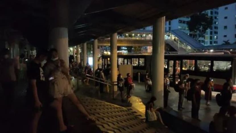 Tiada khidmat MRT di beberapa bahagian NSL, EWL dan Laluan Circle akibat gangguan tenaga