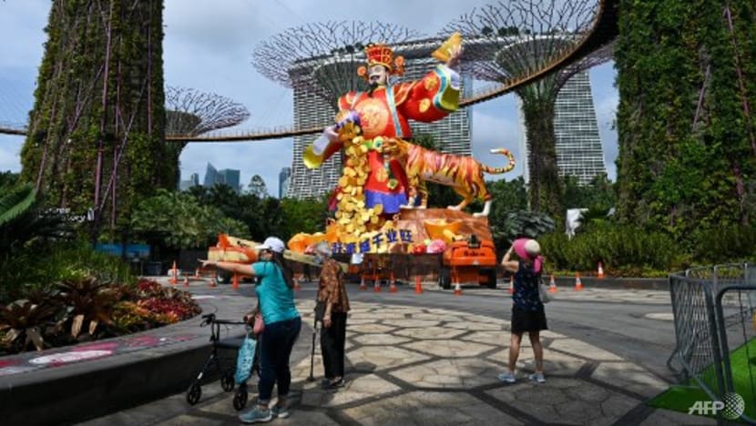 Duduk rumah sahaja sepanjang Tahun Baru Cina jika kurang sihat, sekalipun negatif COVID-19