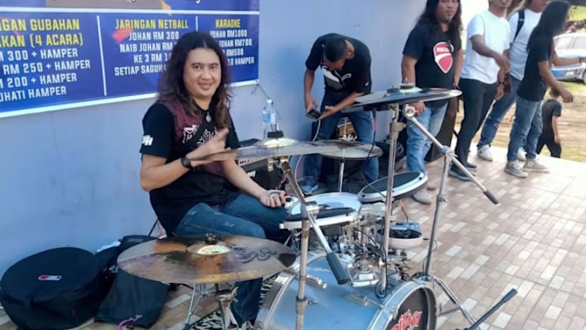   Pemain dram veteran Malaysia meninggal dunia selepas rebah atas pentas di Pahang