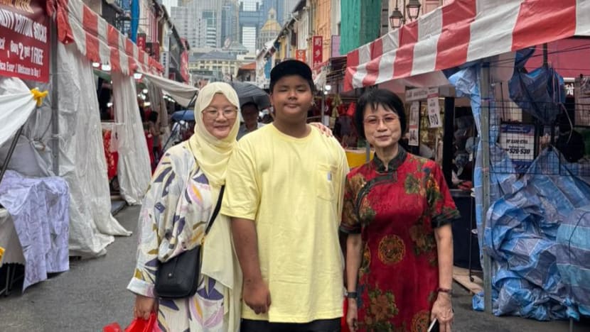 Mualaf ini pastikan tradisi sambutan Tahun Baharu Cina terus diwarisi keluarga