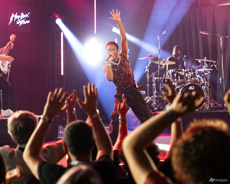 Lawyers for singer D4vd say he didn't kill 14-year-old girl after his arrest