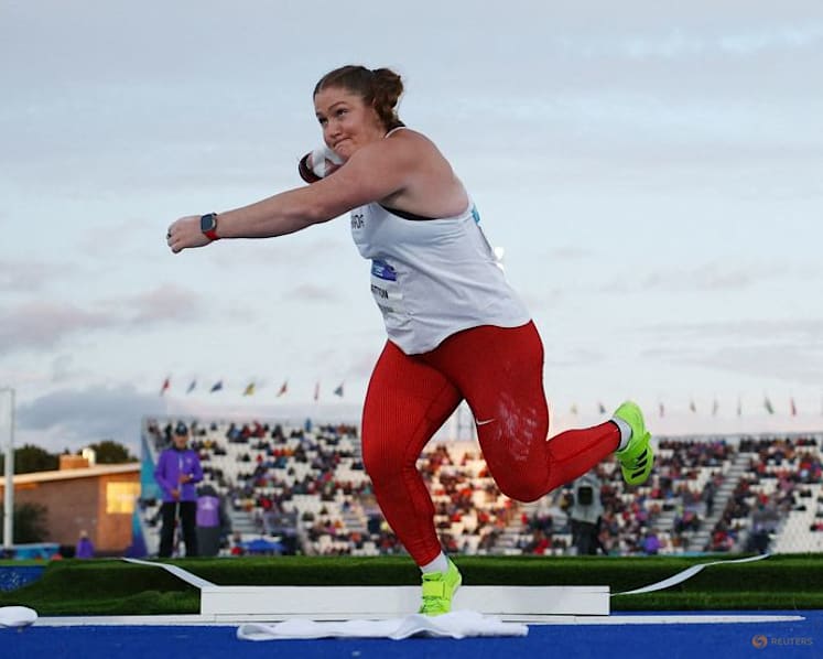 Throwers hurl themselves onto social media, build supporter communities