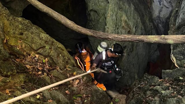 老挝持续降雨阻碍洞穴搜救 两名村民仍失踪