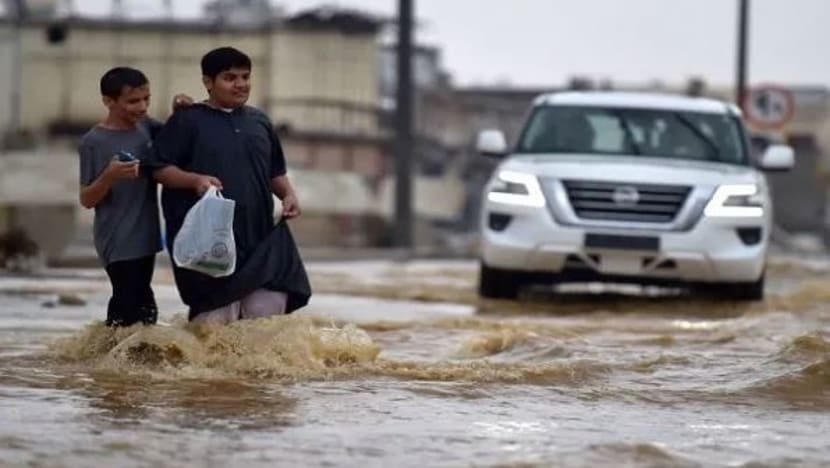 Banjir kilat Makkah: Tiada korban jiwa, kenderaan dihanyutkan dari Masjidil Haram