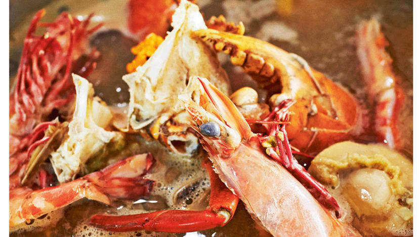 Prawn Mee With A Side Of Lobster Or Abalone