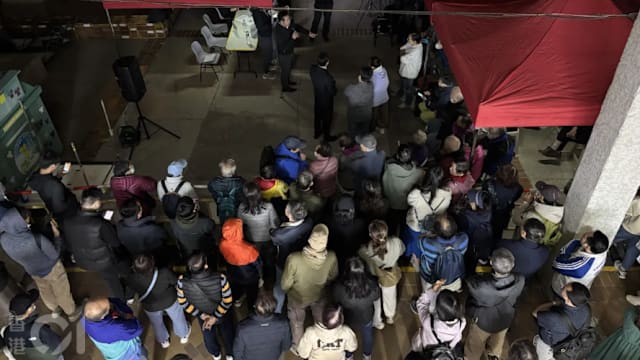 宏福苑大火后引恐慌 其他大楼开紧急大会