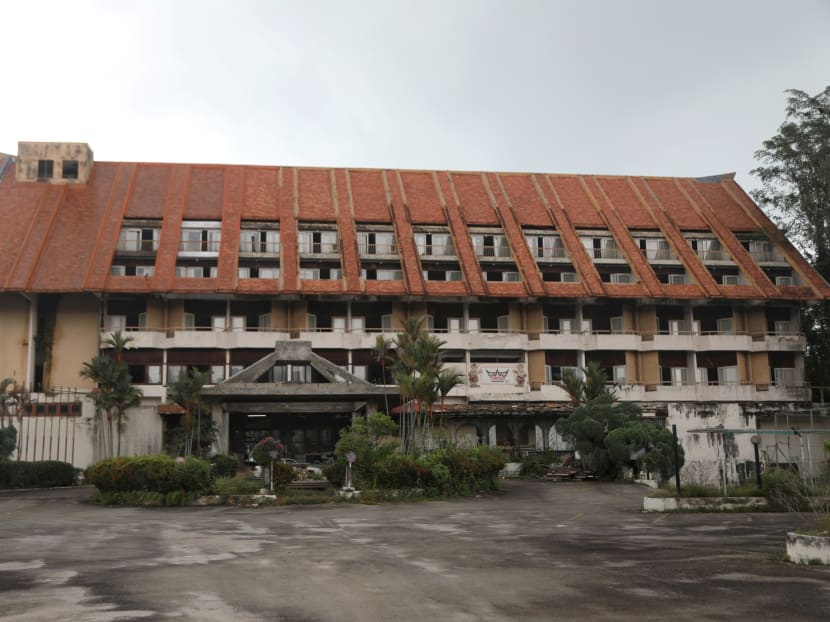 Ming Court was one of the most prestigious hotels in Port Dickson, attracting tourists from all over but since the early 2000s, it has been closed and abandoned.