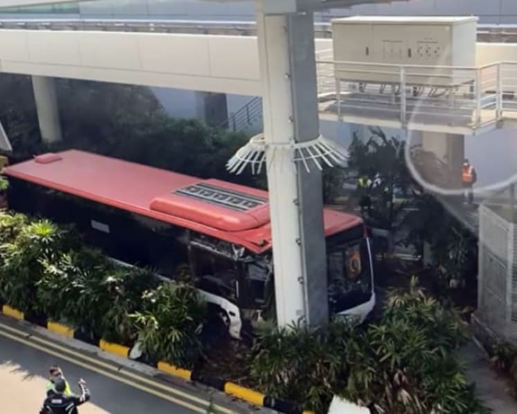 Bus driver, 2 passengers taken to hospital after accident involving SBS Transit bus at Changi Airport