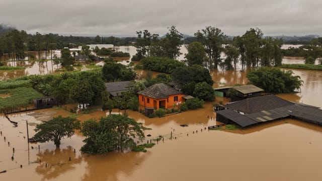巴西南部地区暴雨成灾 29人丧命