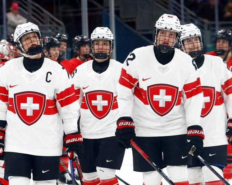 Ice hockey-Swiss fight falls short, bronze up for grabs against Sweden