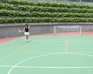 Office landlords dangle pickleball and retail pop-ups, as competition for tenants intensifies