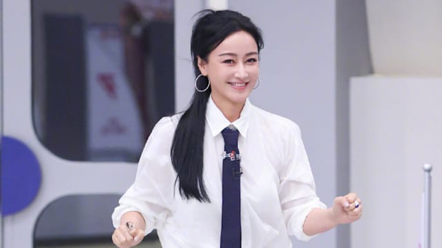 赵子琪《乘风2026》淘汰受侮辱，呛不再上节目！直播控诉遭节目组“扫地出门”