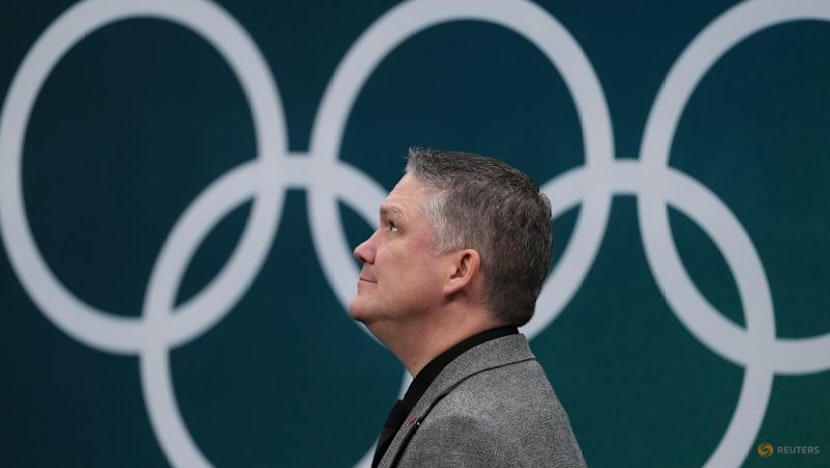 Ice hockey-Too soon to say when captain Poulin will return, says Canada coach