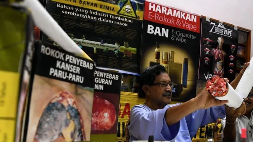 Budak sedari 8 tahun sudah mula merokok di M'sia Budak sedari 8 tahun sudah mula merokok di M'sia