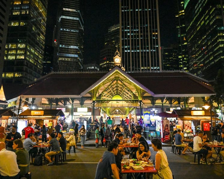Singapore reports 15,851 new Covid-19 cases, 6 deaths 