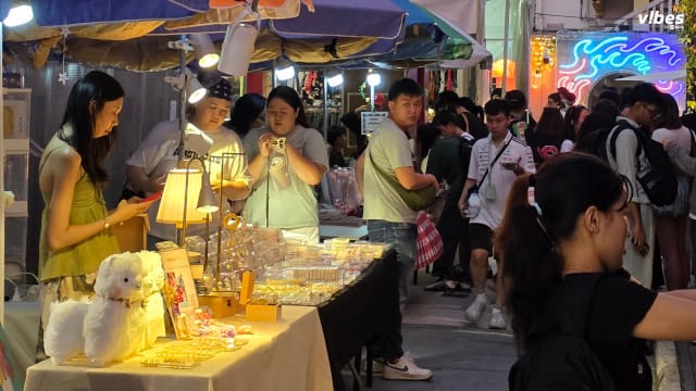 星空下，复古街区登场！