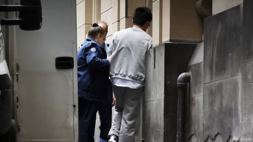 Doktor SG berdepan tuduhan rakam 4,500 video secara rahsia di tandas hospital Australia Doktor SG berdepan tuduhan rakam 4,500 video secara rahsia di tandas hospital Australia