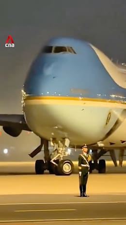 Chinese soldier remains unfazed as Trump’s Air Force One roars past him