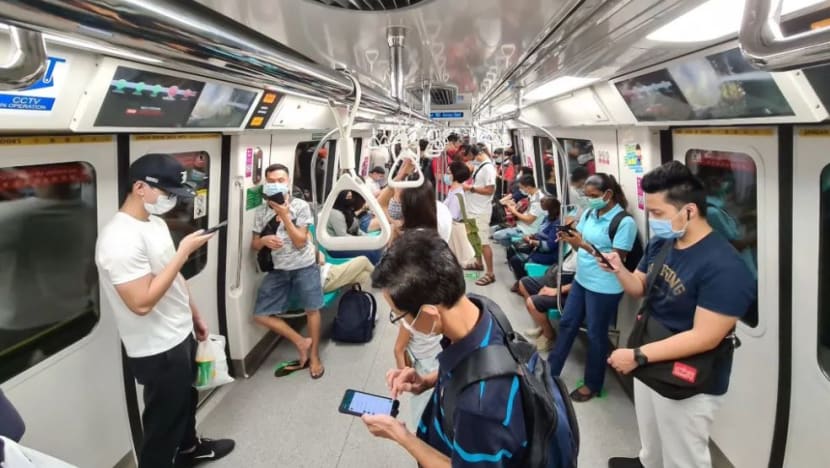 SG kembali ke Dorscon hijau, tarik balik peraturan COVID-19: Apa yang perlu anda tahu  